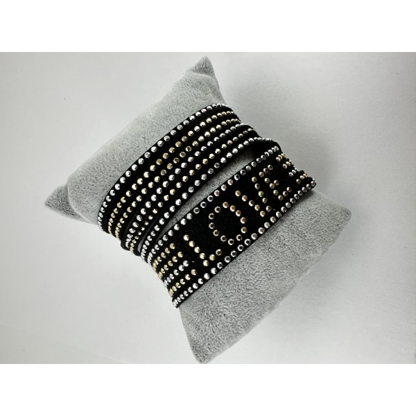 Siyah Taşlı Love Yazılı Bileklik